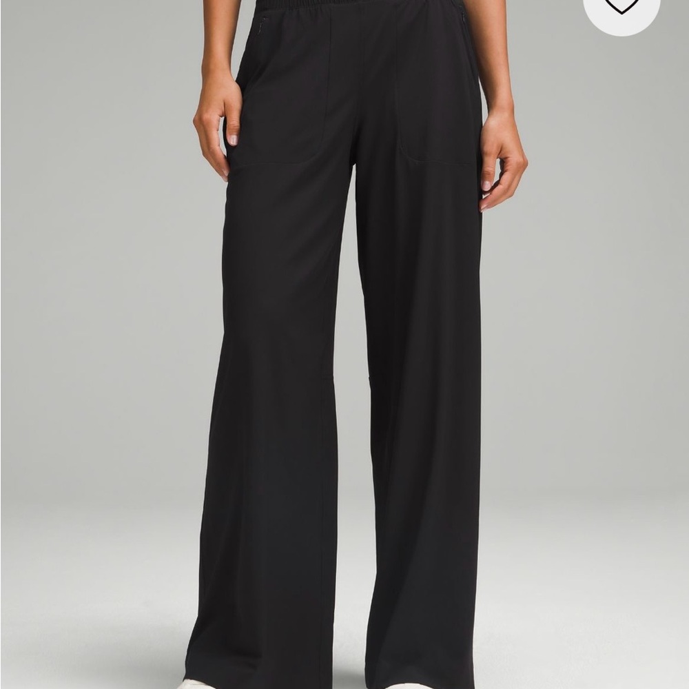 Lululemon Swift Mis-Rise Wide Leg Pant